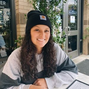 Meet your Posher, Savana